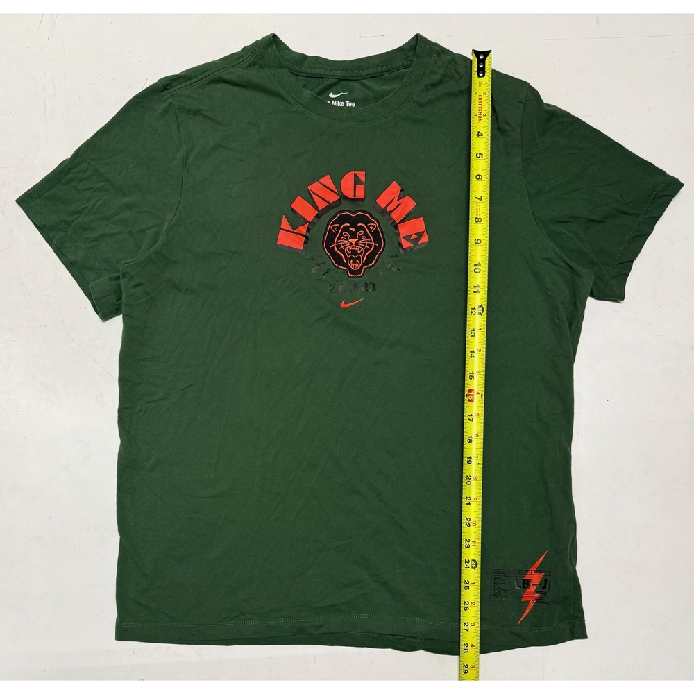 Nike Dri-FIT King Me Lion Graphic T-Shirt Green Orange Mens XL
